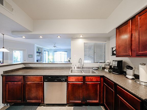 5th image of 15095 N THOMPSON PEAK Parkway #1043