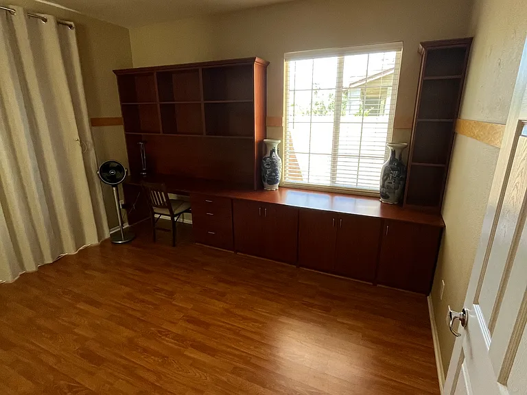 Unfurnished room for rent