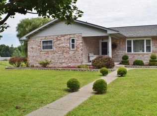 522 Prosperity Rd, Mount Hope, WV 25880