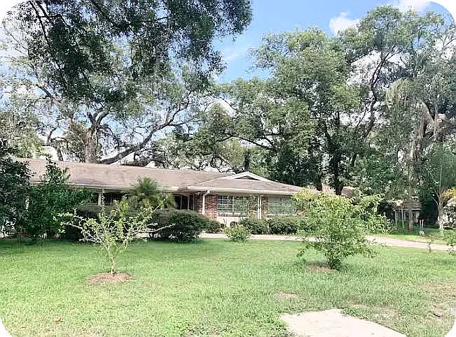 12137 Riverhills Dr — Photo 2