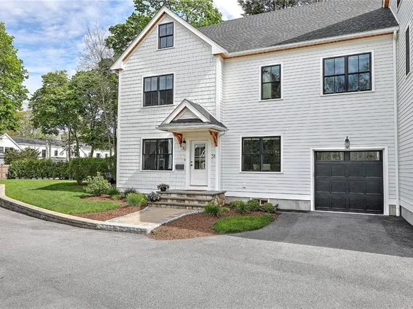 31 Linden St, Needham, MA 02492