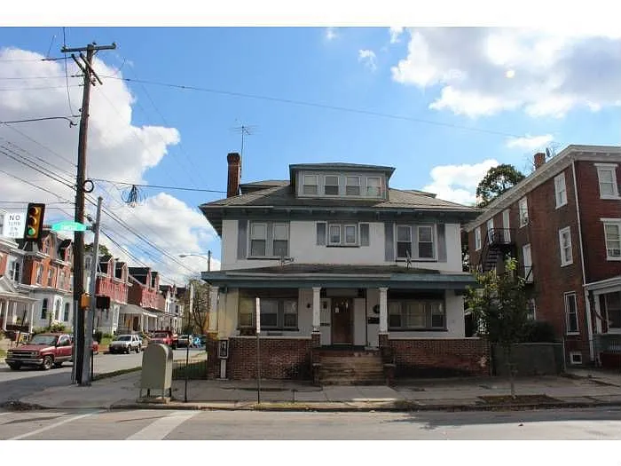 920 Swede St photo 1