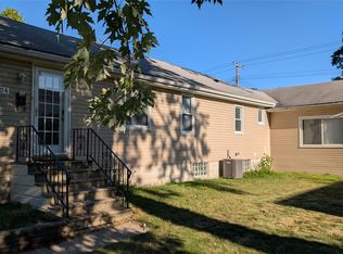 1204 E Pearl Ave, Hazel Park, MI