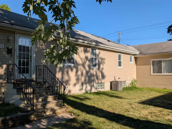 1204 E Pearl Ave, Hazel Park, MI 48030