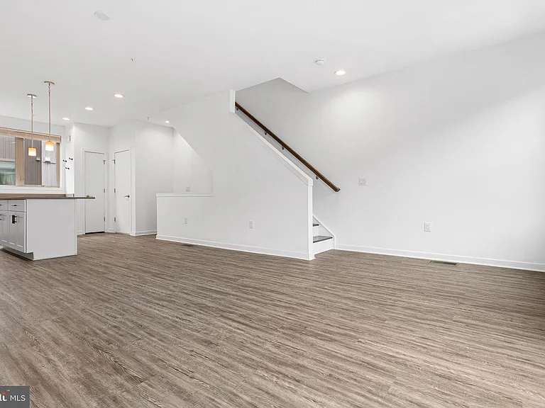 3121 Beach View Ln #A — Photo 10