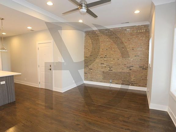 5th image of 2624 N Rockwell St #U3