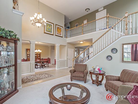 Living Room / Dining Room