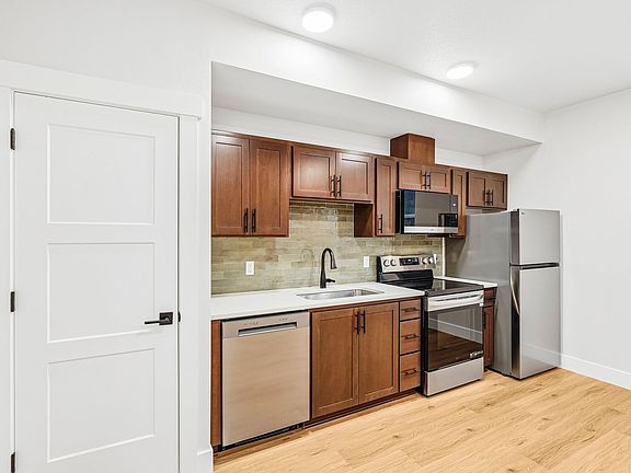 4th image of 4381 NE Prescott St #109