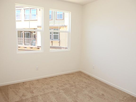 4th image of 468 Citadelle Ln