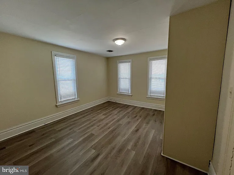 116 S Front St #3 — Photo 6