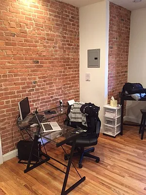 Rented by PMG Real Estate  | media 23