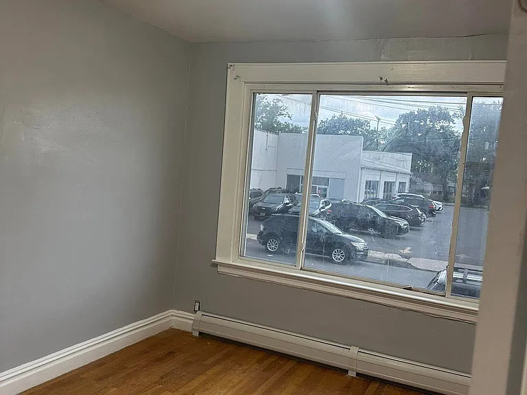 141 Roosevelt Ave #A — Photo 4