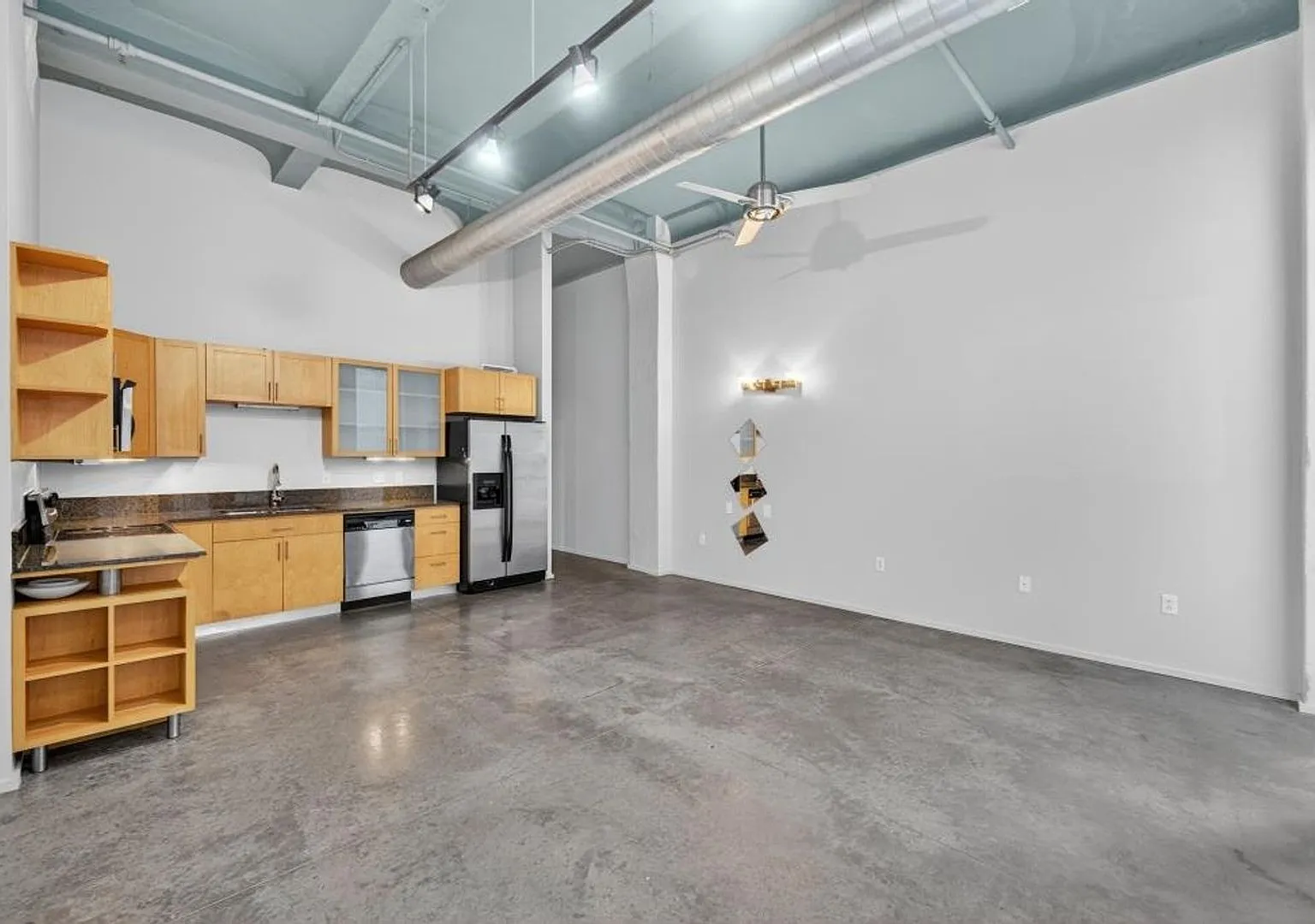 Charming 1BR Condo in Downtown St. Louis — Photo 4