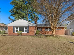 932 Defoe Ave, Norfolk, VA 23513