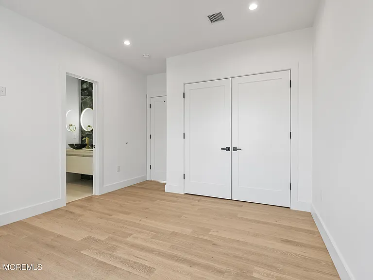 150 Ampere Ave — Photo 33