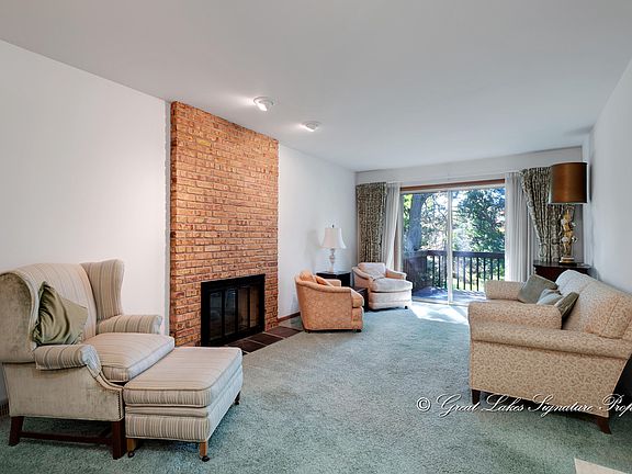 4th image of 2102 S Eventide Dr NE