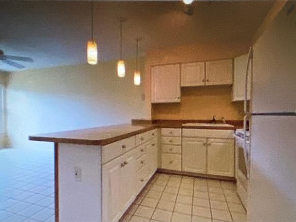 4th image of 21150 Gertrude Ave APT P5