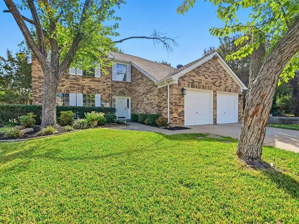 3209 Rustic Woods Dr, Bedford, TX 76021