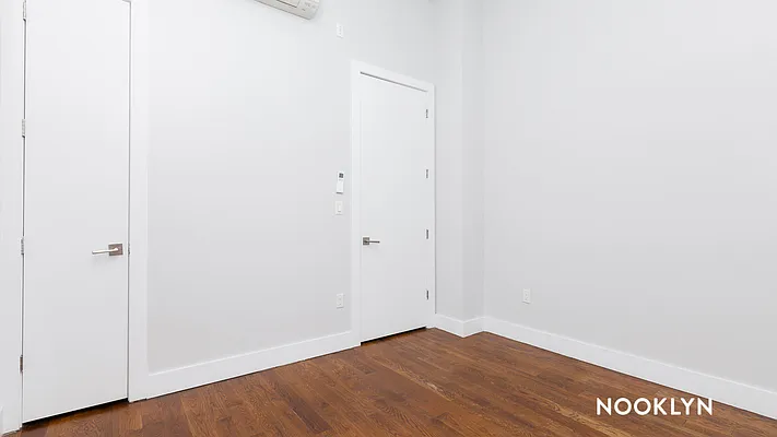 Rented by Nooklyn NYC LLC | media 31