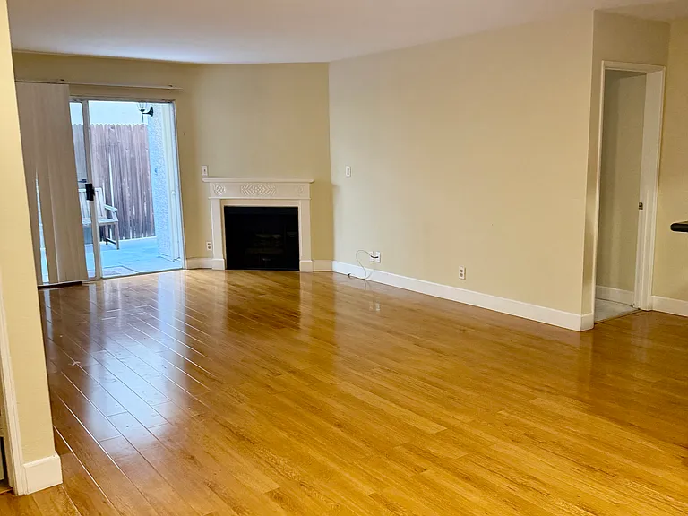 10641 Kinnard Ave #2 — Photo 2
