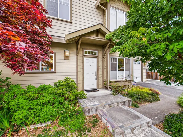 3220 T St, Eureka, CA 95503