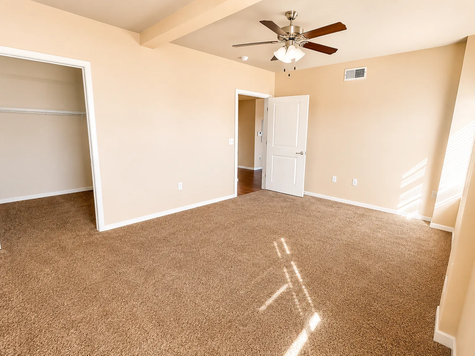 Dale Lofts — Photo 2