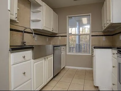1633 Sunset Dr — Photo 8