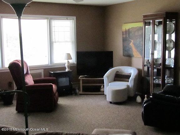 5th image of 113 Langley Ct