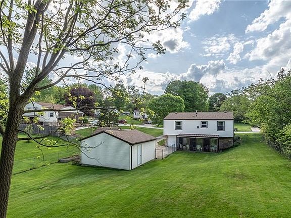 2nd image of 144 Cranbrooke Dr