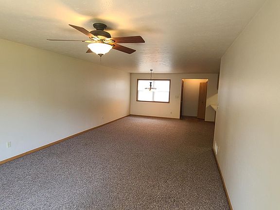 Dining area & living room
