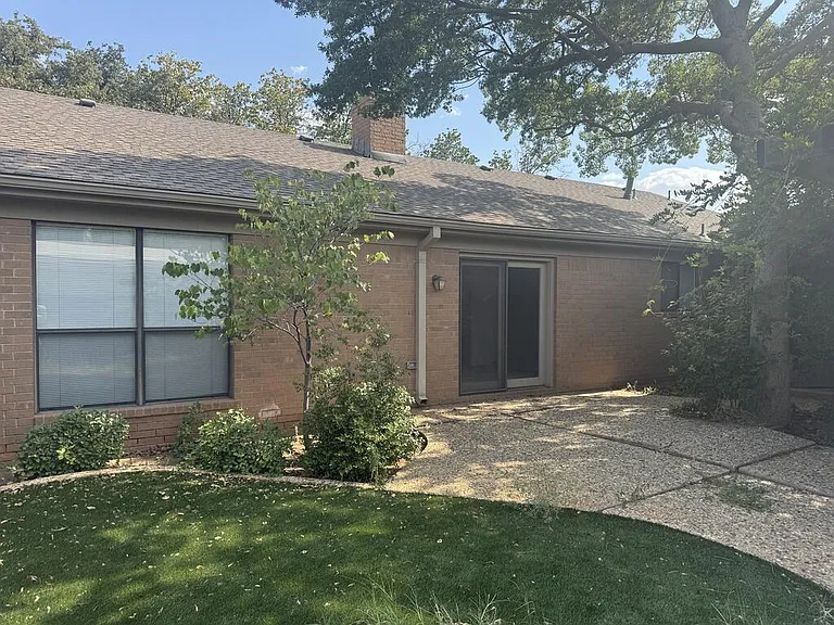 2604 Caldera Dr — Photo 16