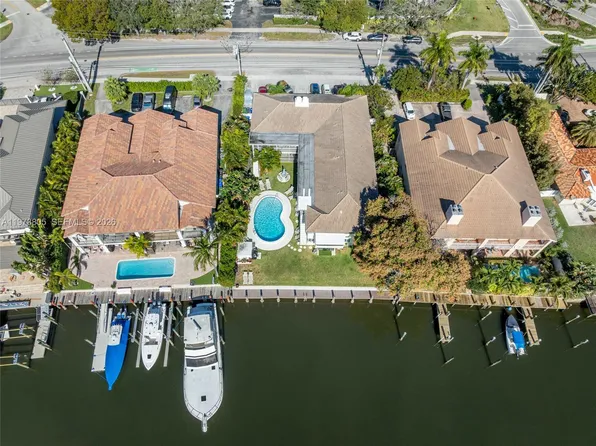 1308 Bayview Dr APT 2B, Fort Lauderdale, FL 33304