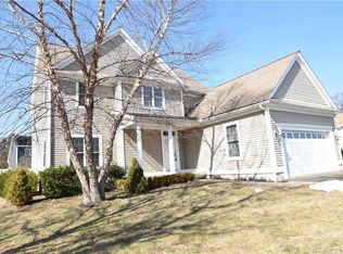 795 Pine St, Middletown, CT 06457