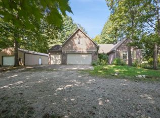 5682 Perry Rd, Martinsville, IN 46151