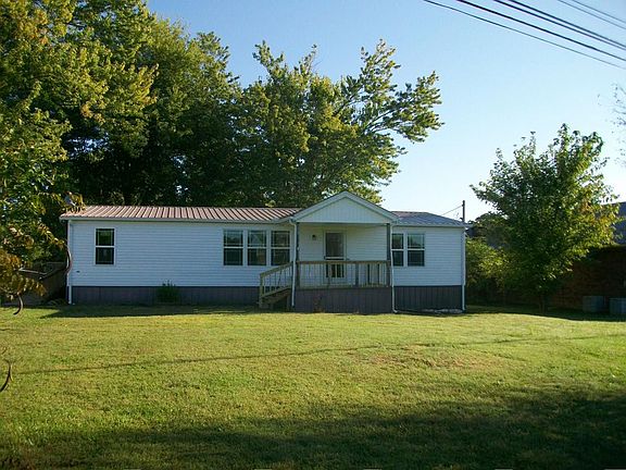 2nd image of 201 Center Grove Cir