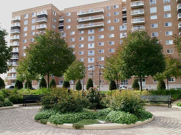2nd image of 6711 Lake Shore Dr S APT 205