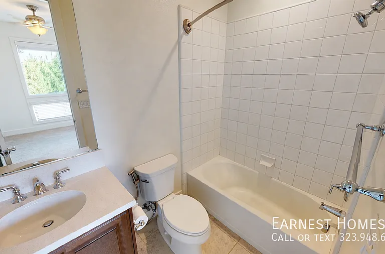 12073 Carabela Ct — Photo 16