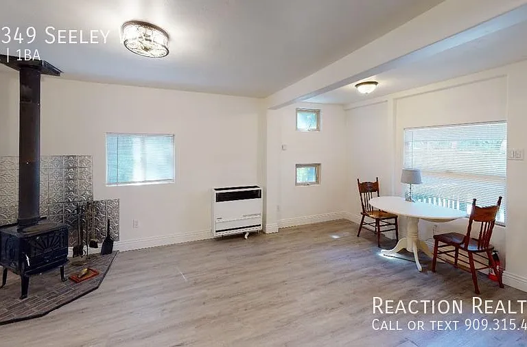 23349 Seeley Way — Photo 6