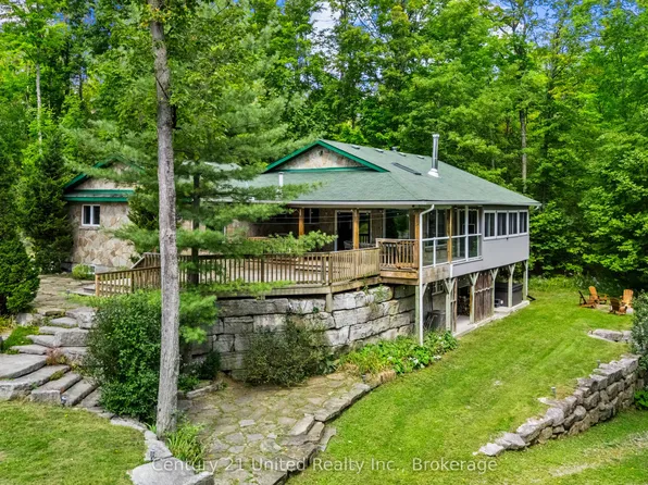 79 Oakridge Rd, Trent Lakes, ON K0M 1A0