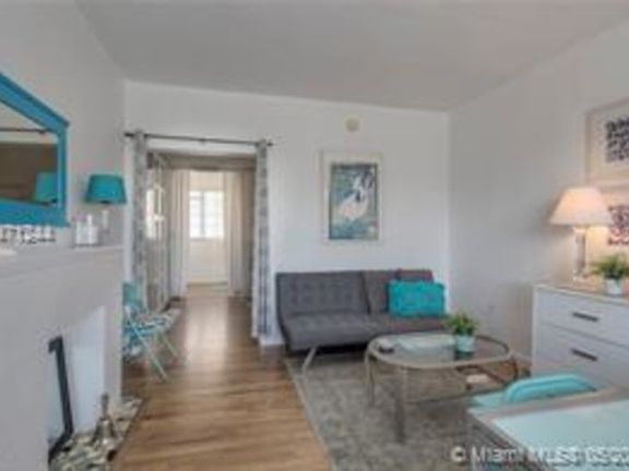 2nd image of 747 15th St APT 4