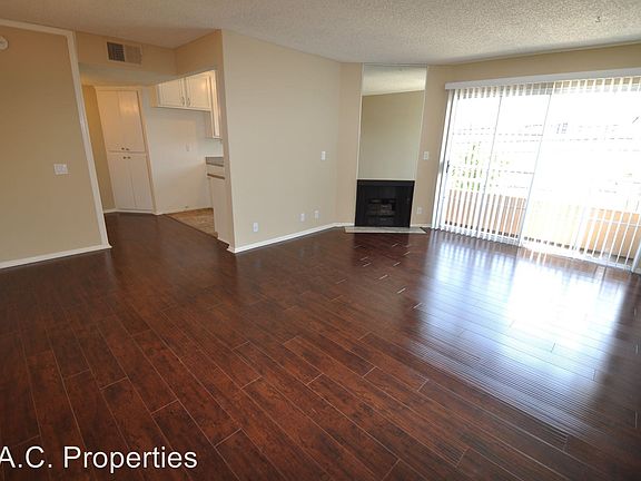 4th image of 11255 Huston St APT 201