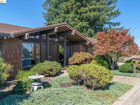 3rd image of 23 Donald Dr