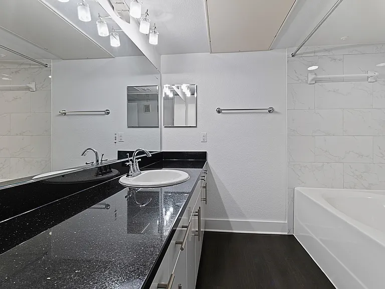 C1-Seahorse-Bathroom C1-Seahorse-Bathroom