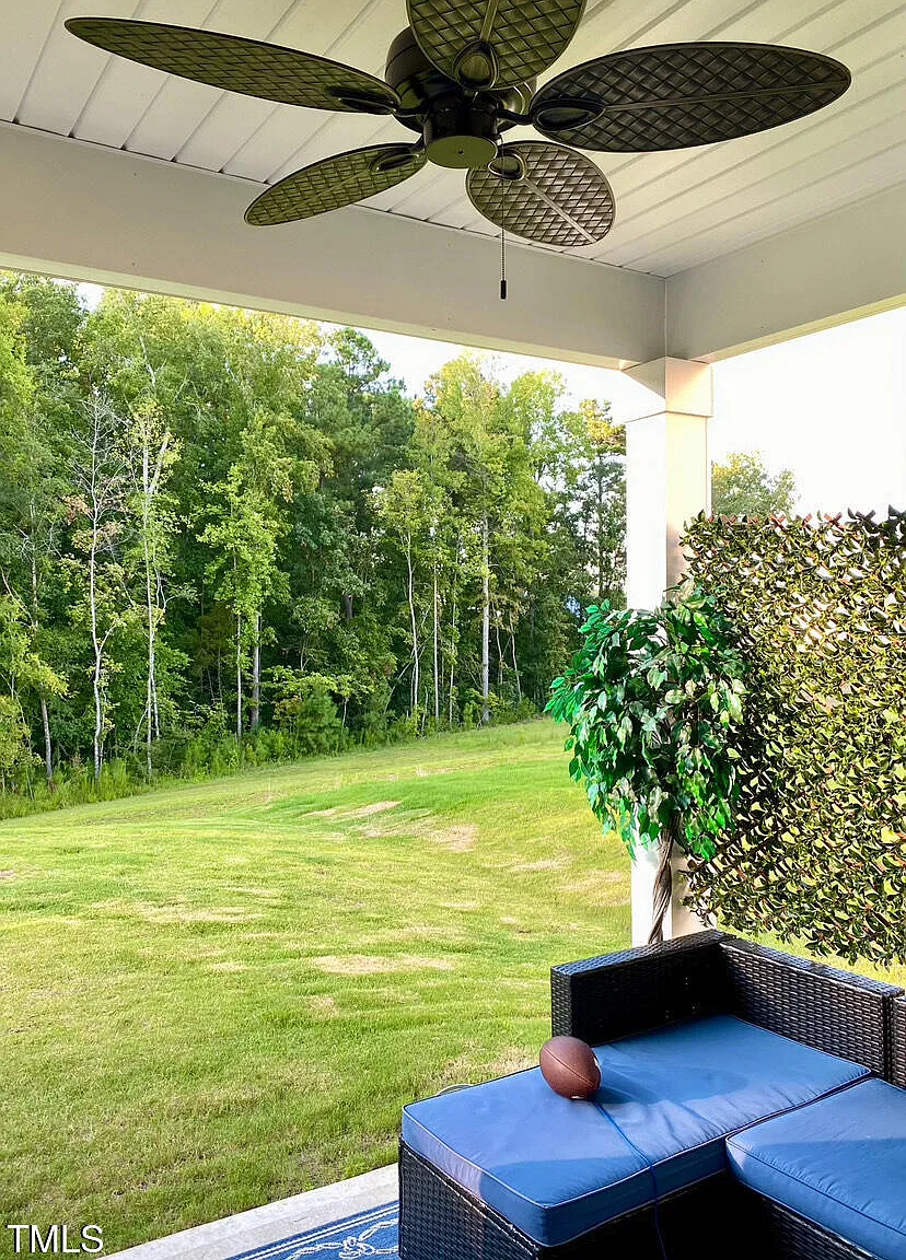 4 bed, 2.0 bath, 1764 sqft, $2,185 — Photo 3