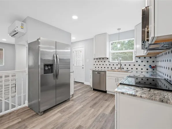 2601 Forest Ln, High Ridge, MO 63049