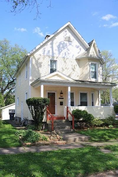 1st image of 304 N Division St