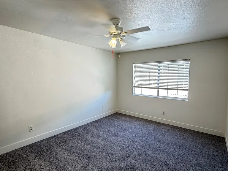 8413 Blazing Sun Ave — Photo 22
