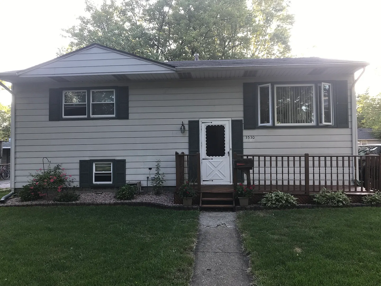 3530 Carpenter St photo 1