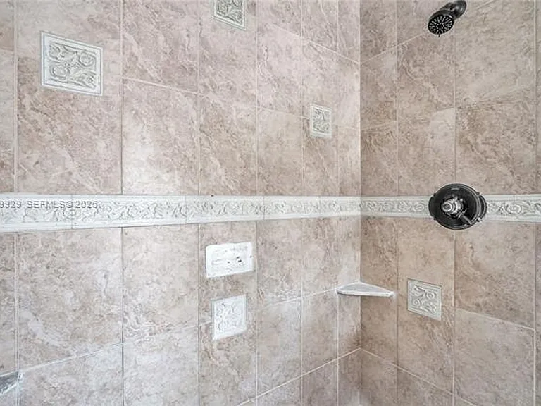 15715 SW 76th Ter — Photo 29