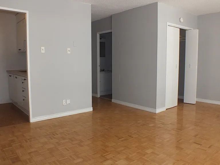 230 Gloucester St — Photo 6